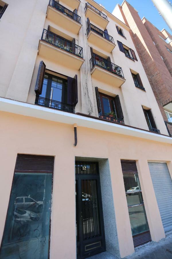 Atocha Art Apartment Мадрид Екстериор снимка